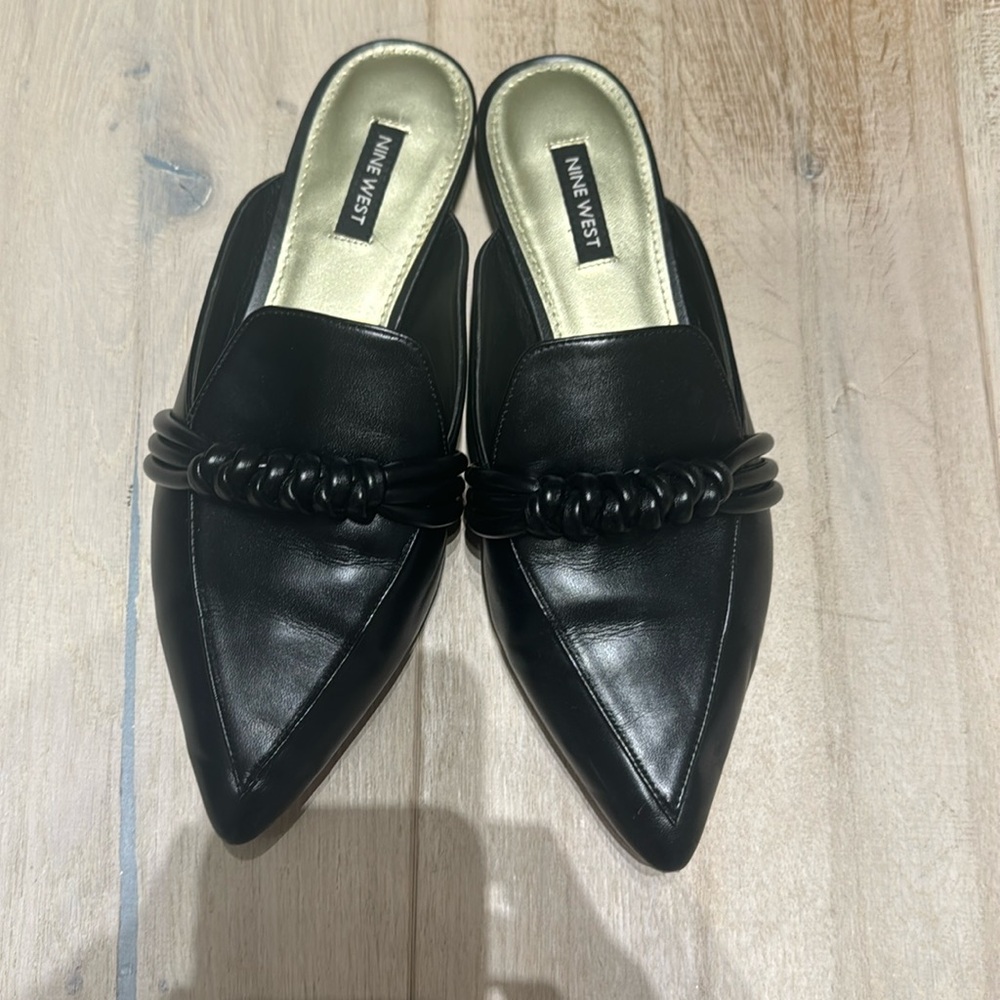 Nine West black leather slides